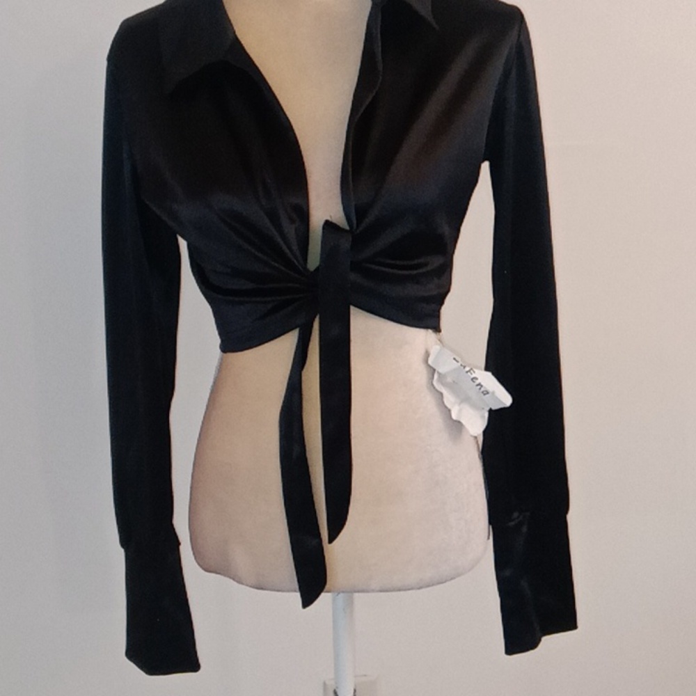 NWT Lu Feng Large Black Long Sleeve Halter